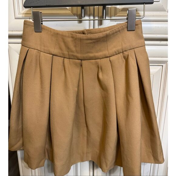 Zara Women's Double Button Pleated Skater Mini Skirt Tan Size 6 - Picture 2 of 12